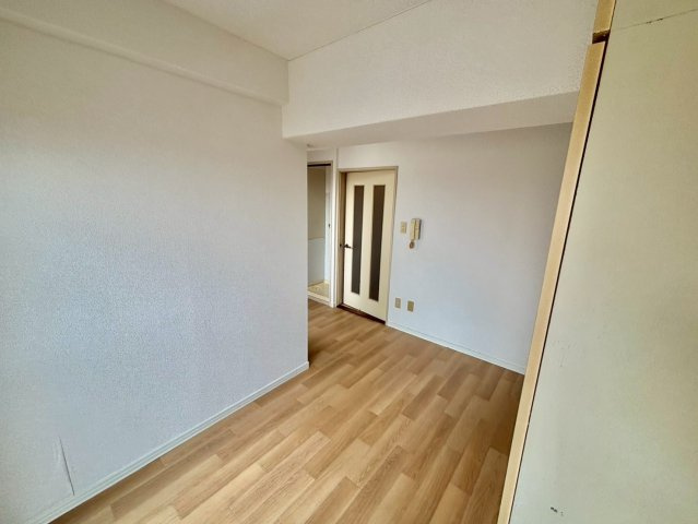 プレアール姫路龍野町の洋室