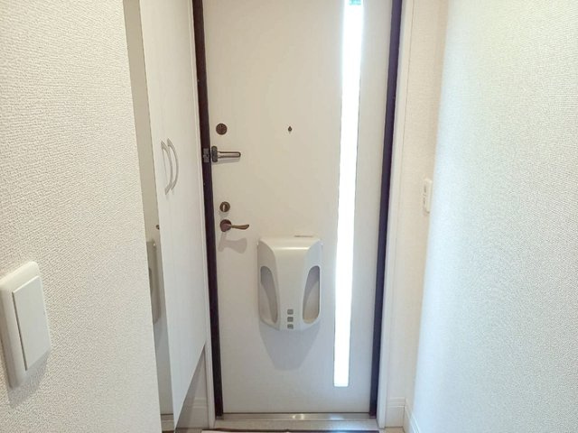 オーベル志家町の玄関