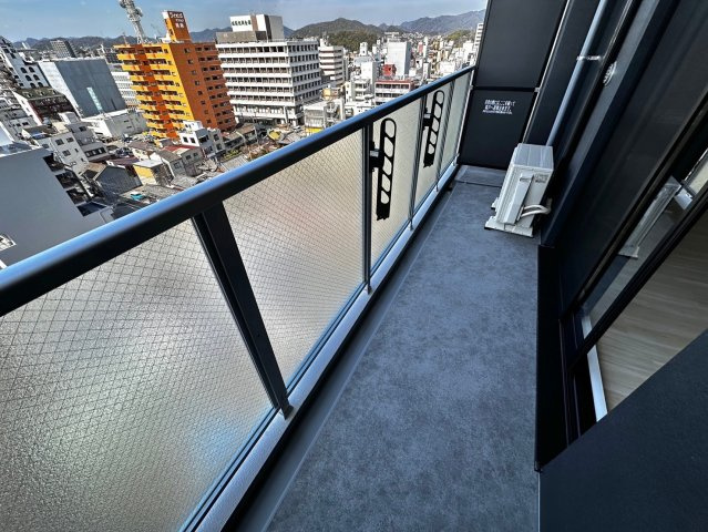 レジデンスh忍町のバルコニー