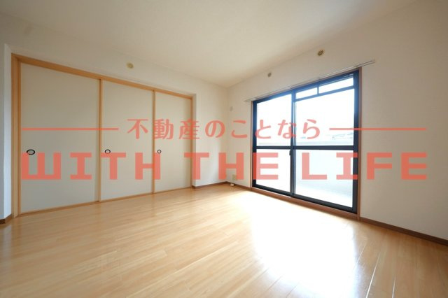 ルミエール合川【キャッシュバック対象物件】の居間・リビング|ゆったり過ごせるリビングです