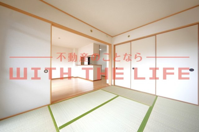 ルミエール合川【キャッシュバック対象物件】の和室|ゆったりとくつろげる和室です