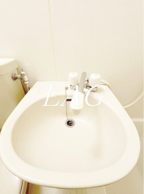 【洗面所】 | 東海ビル | 洗面台です。