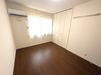 【洋室】 | クウラージュ　F棟