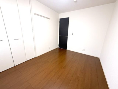 【洋室】 | クウラージュ　F棟