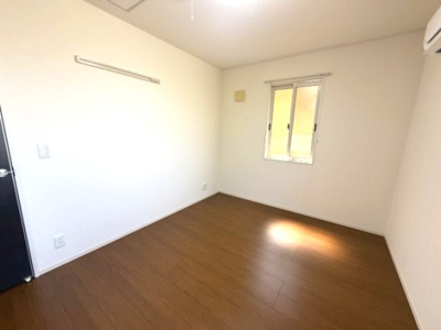 【洋室】 | クウラージュ　F棟