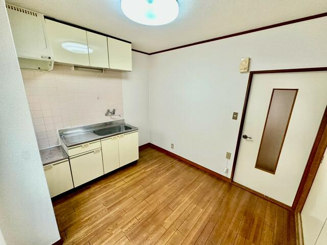 日のでアパルトマンのトイレ