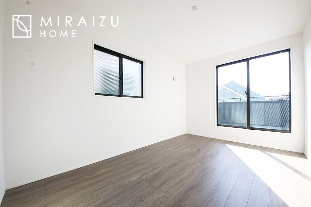 【寝室】 | 暮らしやすさを考えたプランで快適な現地ロケーションを実現。安らぎに満たされる、ゆとりのある日々を過ごせます♪