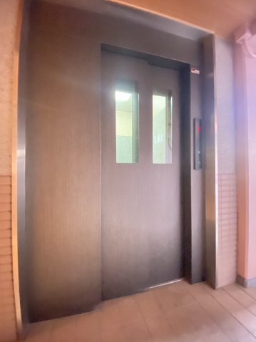 レユニオン成島のロビー