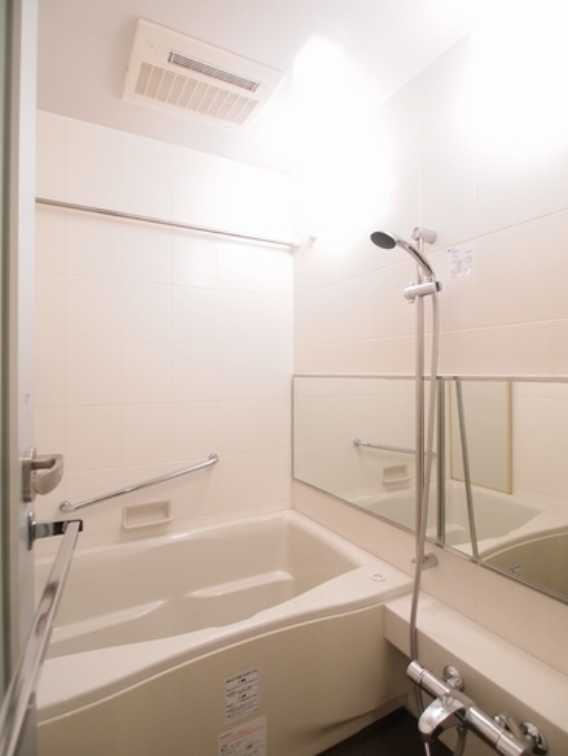 エスティメゾン銀座　駅近　ペット相談　シャーメゾンの浴室