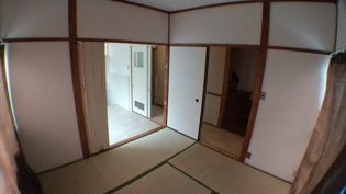 上葭原アパートの収納