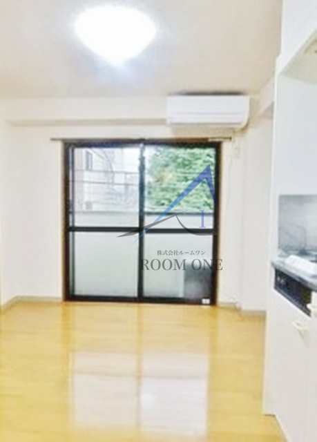 ミレニアム新井の居間・リビング|洋室のお部屋です。