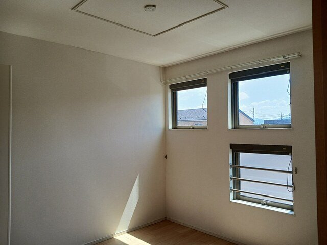 サンライズ・フィールドのその他