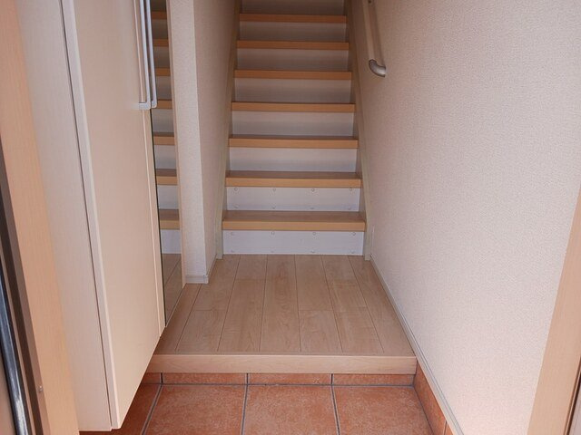 サンライズ・フィールドの玄関