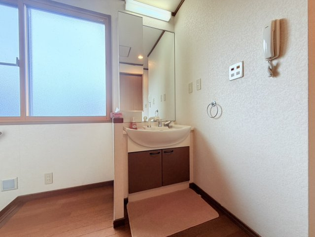 稲敷郡河内町中古住宅の独立洗面台