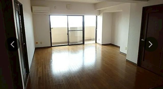 エンブルシティ焼津の居間・リビング