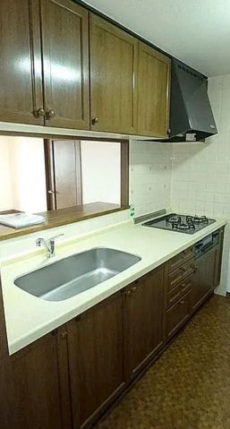 エンブルシティ焼津のキッチン