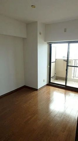 エンブルシティ焼津の居間・リビング