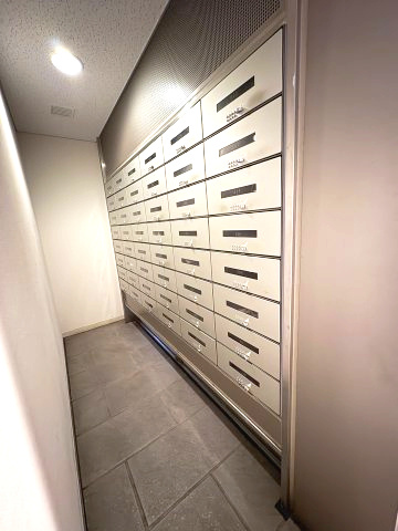 パークホームズ久米川のその他共用部分|ポスト