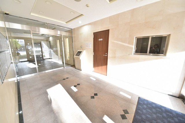 ルネス呉中央のエントランス