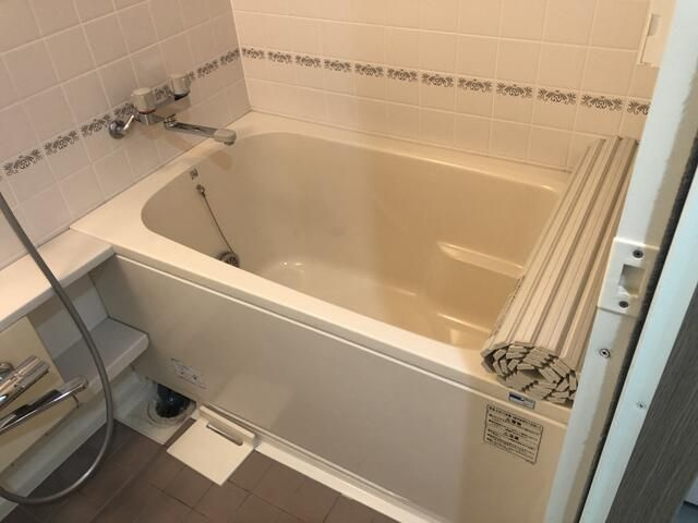 エレガンス代々木の浴室