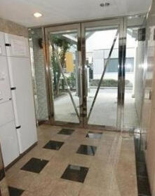 エレガンス代々木のロビー