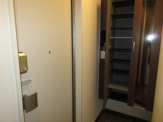 アナシエ徳丸の玄関