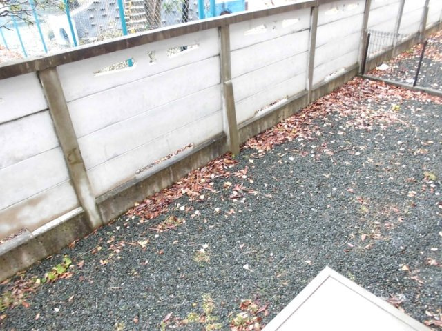 ラ・ポールＭＡＥＨＡＴＡ　Ａの庭