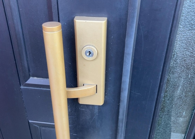 【防犯設備】 | 当然のことではありますが、オートロックやセンサーライト、ホームセキュリティーなどの防犯設備があれば、小さいお子様がいるご家庭も安心ですよね！まず物件購入の際は、防犯設備もチェックするようにしましょう。