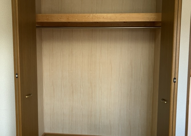 【収納】 | 家族構成や住宅環境によって収納の仕方は十人十色！キッチン、リビング、玄関、寝室など、部屋ごとのいろんな収納を使って自慢のお家にしませんか？物件をご内見する際は、収納の場所や数は事前チェックしましょう！