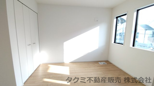 神戸市垂水区星陵台　新築一戸建の洋室