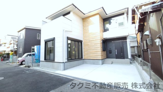 神戸市垂水区星陵台　新築一戸建の前面道路含む現地写真