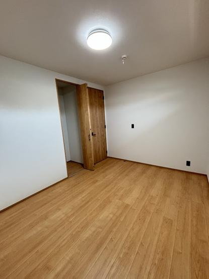 【洋室】 | 東区画図町下無田