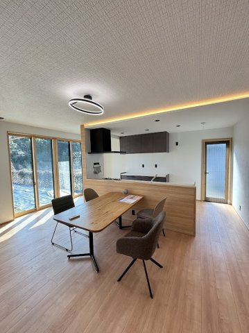 【居間・リビング】 | 東区画図町下無田