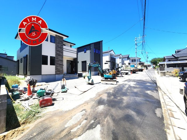 古賀市千鳥6丁目第5-5棟（5号棟）の前面道路含む現地写真|見学の時間などお気軽にお問い合わせ下さい。