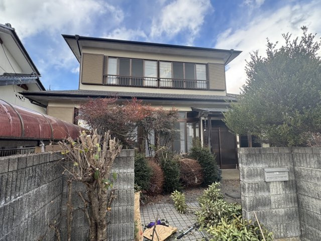 カーポート+駐車場付き♪三台可能♪広々６Kの矢板市扇町中古戸建の外観パース|外観パースです