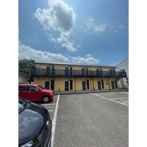 アンプルールリーブルプロパティの駐車場