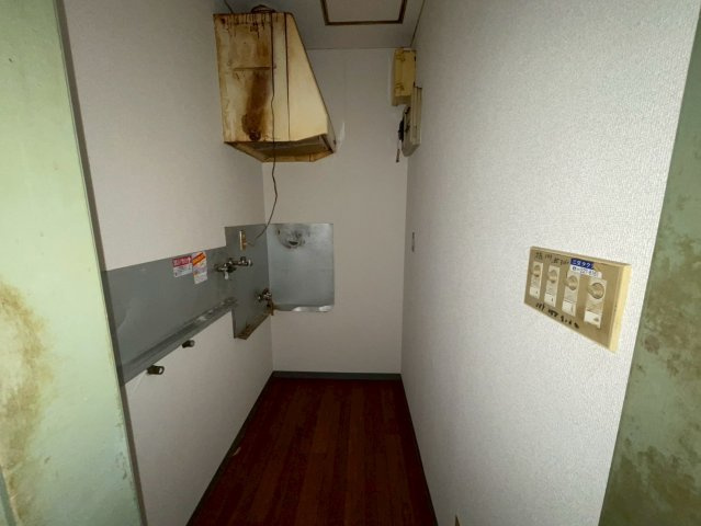 大門ビルの内装