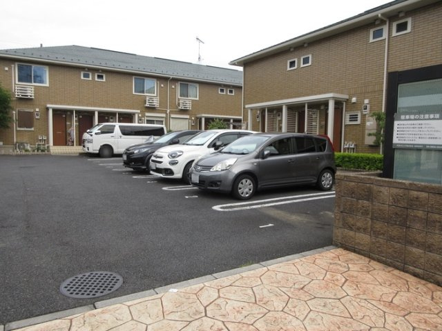 アムール光が丘　Ａの駐車場