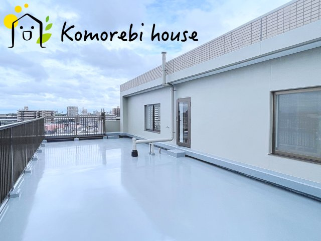 大宮パーク・ホームズのバルコニー|暖かな日差しのふりそそぐバルコニー