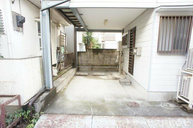 松戸市古ヶ崎２丁目戸建　Ｔ邸の駐車場