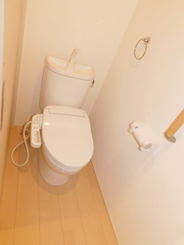 名古屋市中村区宿跡町３丁目の中古一戸建のトイレ|◇トイレ◇　　トイレ２ヵ所