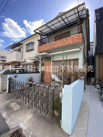 小若江1丁目中古戸建の外観|リフォームや住宅ローン・東大阪市の不動産の事なら弊社にお任せ下さいませ！
各地域の特徴・グルメ・裏道やその他、細かい情報等も熟知した
東大阪市出身のスタッフが新生活を送るお客様をサポート致します！