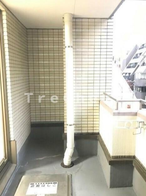 フェリス松本九段のバルコニー