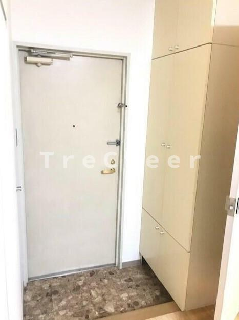 フェリス松本九段の玄関