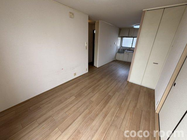 ピュアIIの居間・リビング