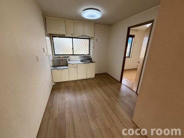 ピュアIIの居間・リビング