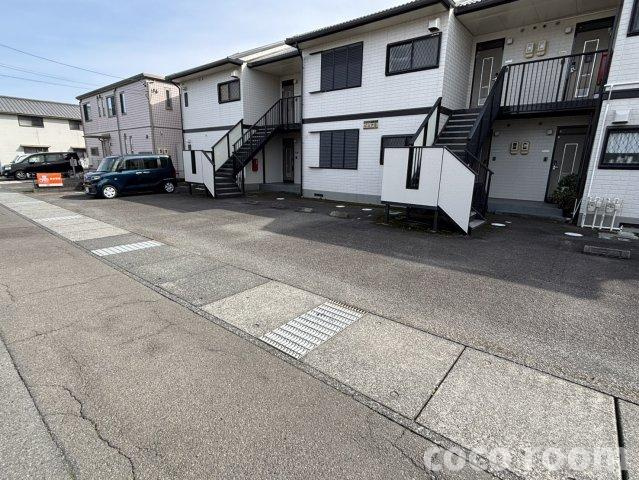 ピュアIIの駐車場