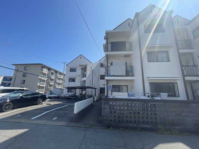 秋定マンションの外観
