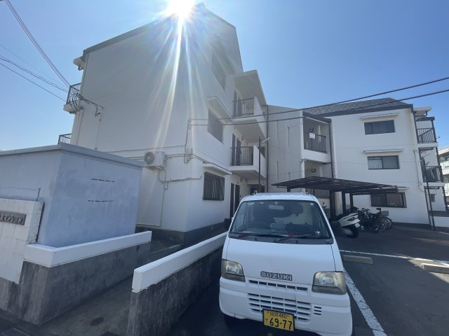 秋定マンションの外観