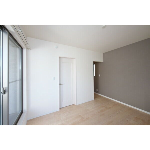 マハロ南車崎A棟の洋室